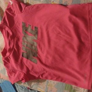 4T Nike DRI fit Shirt spandex material